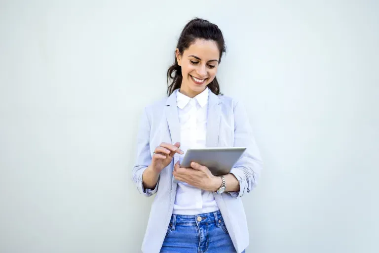 Frau mit Tablet Frau mit Tablet