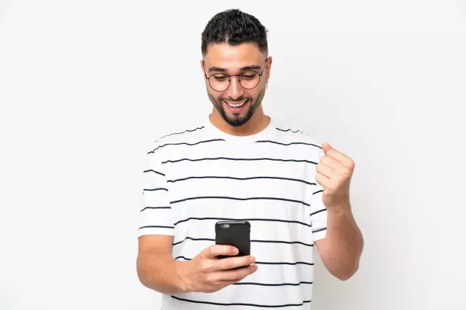 Mann mit Telefon