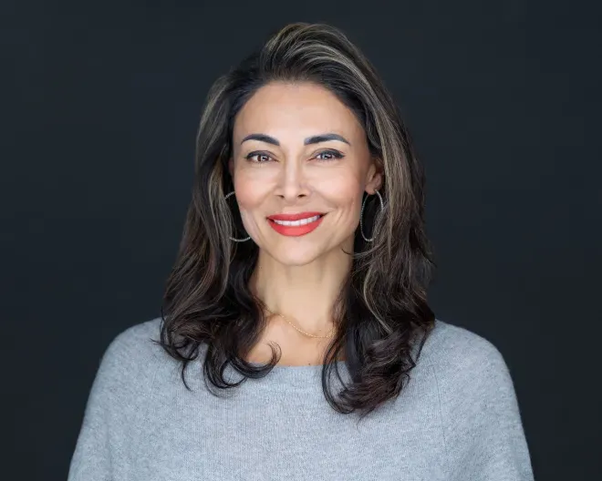 Sol Rashidi headshot