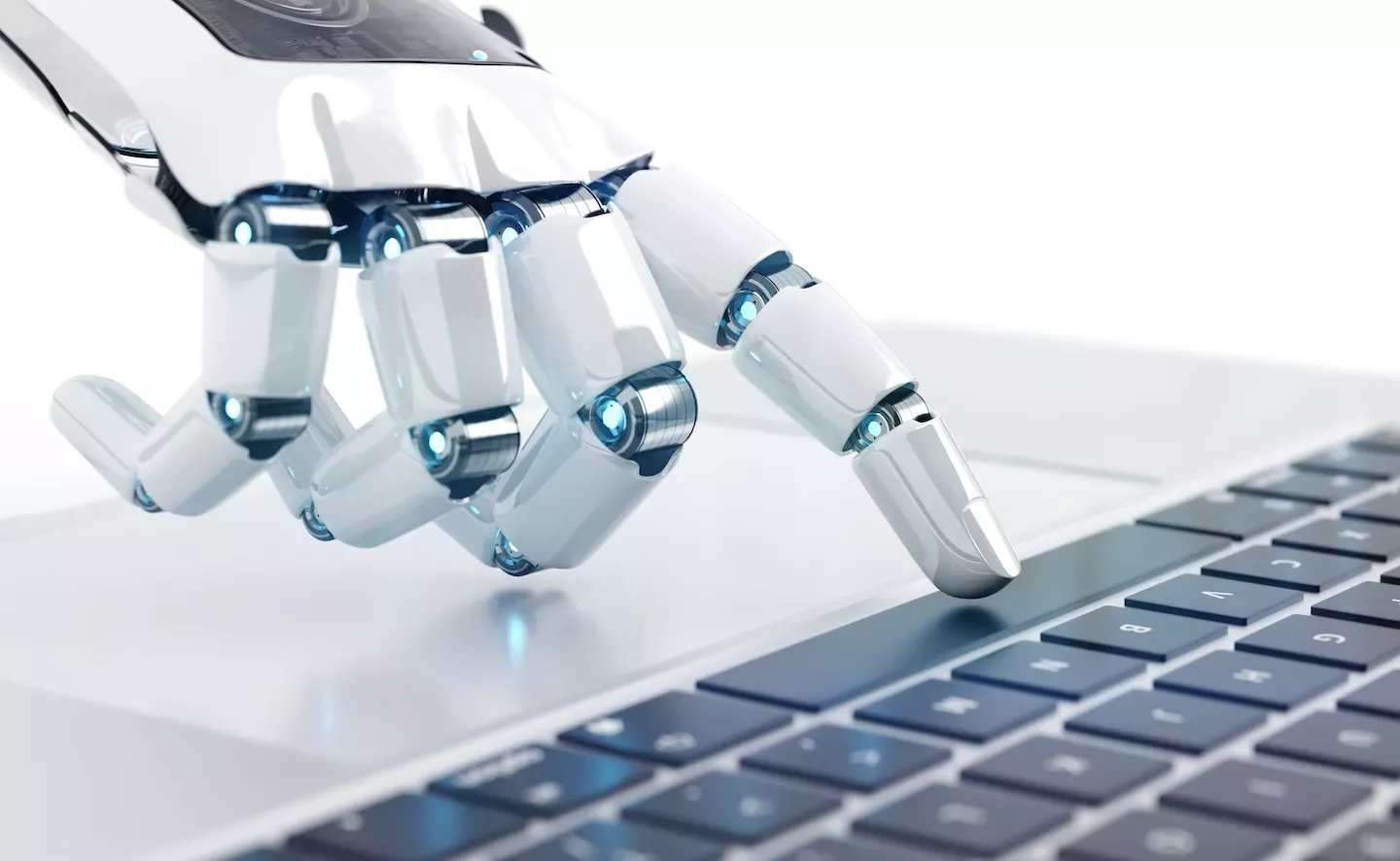 Roboter, der auf die Tastatur klickt