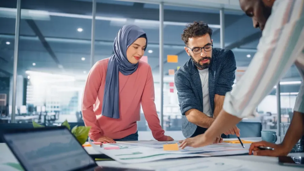 coworkers collaborating