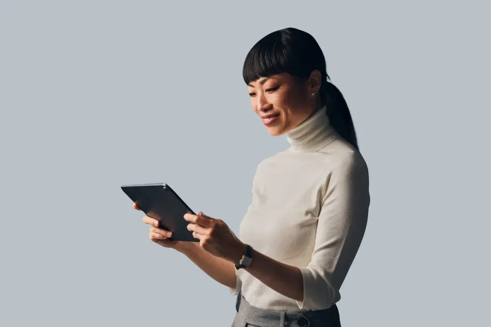 Mujer usando tablet