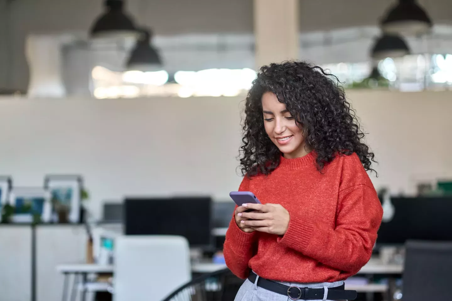 Mujer con teléfono
