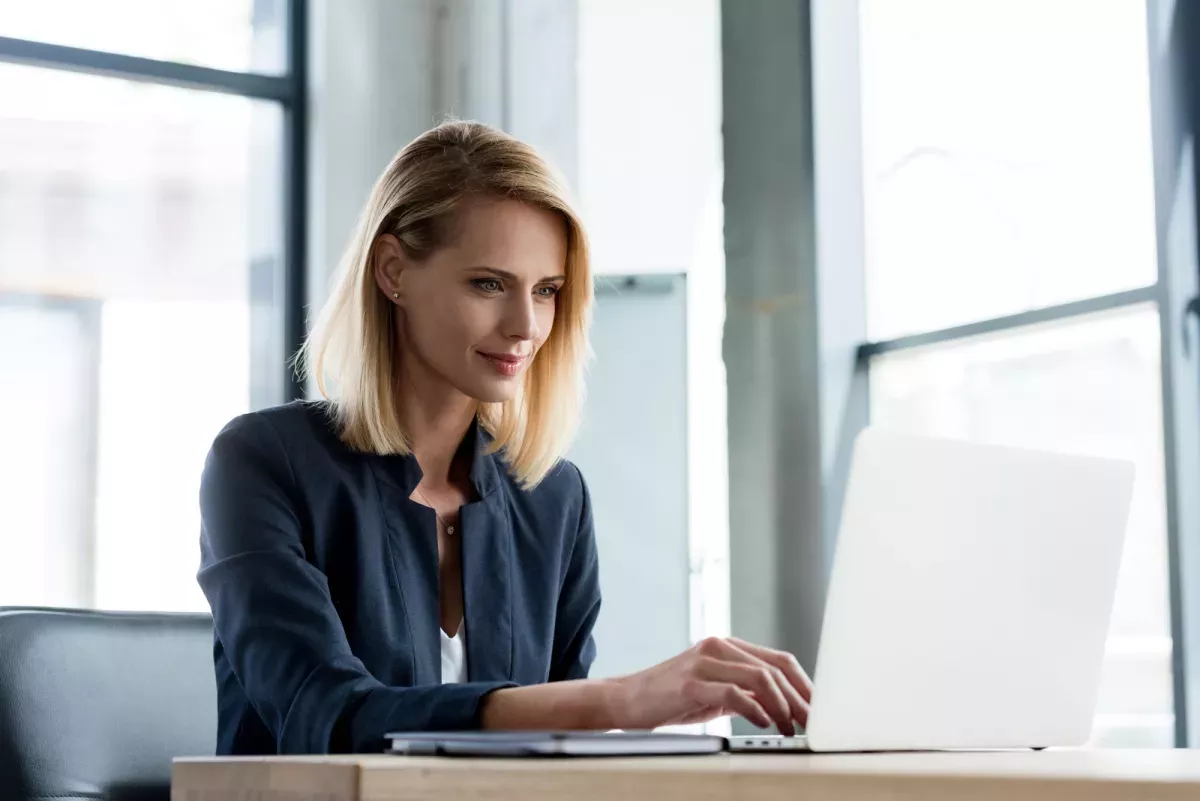 woman-computer.jpg Woman using laptop