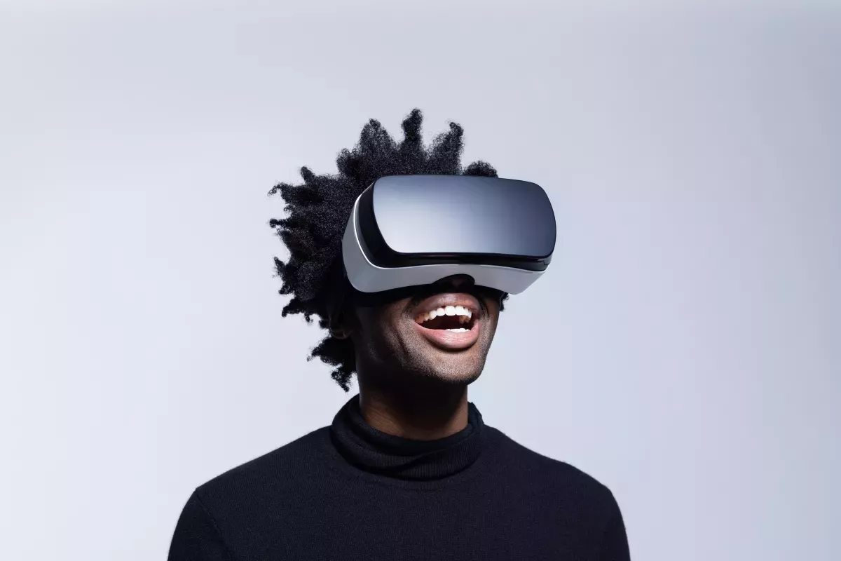 GettyImages-1306303548.jpg person using virtual reality headset