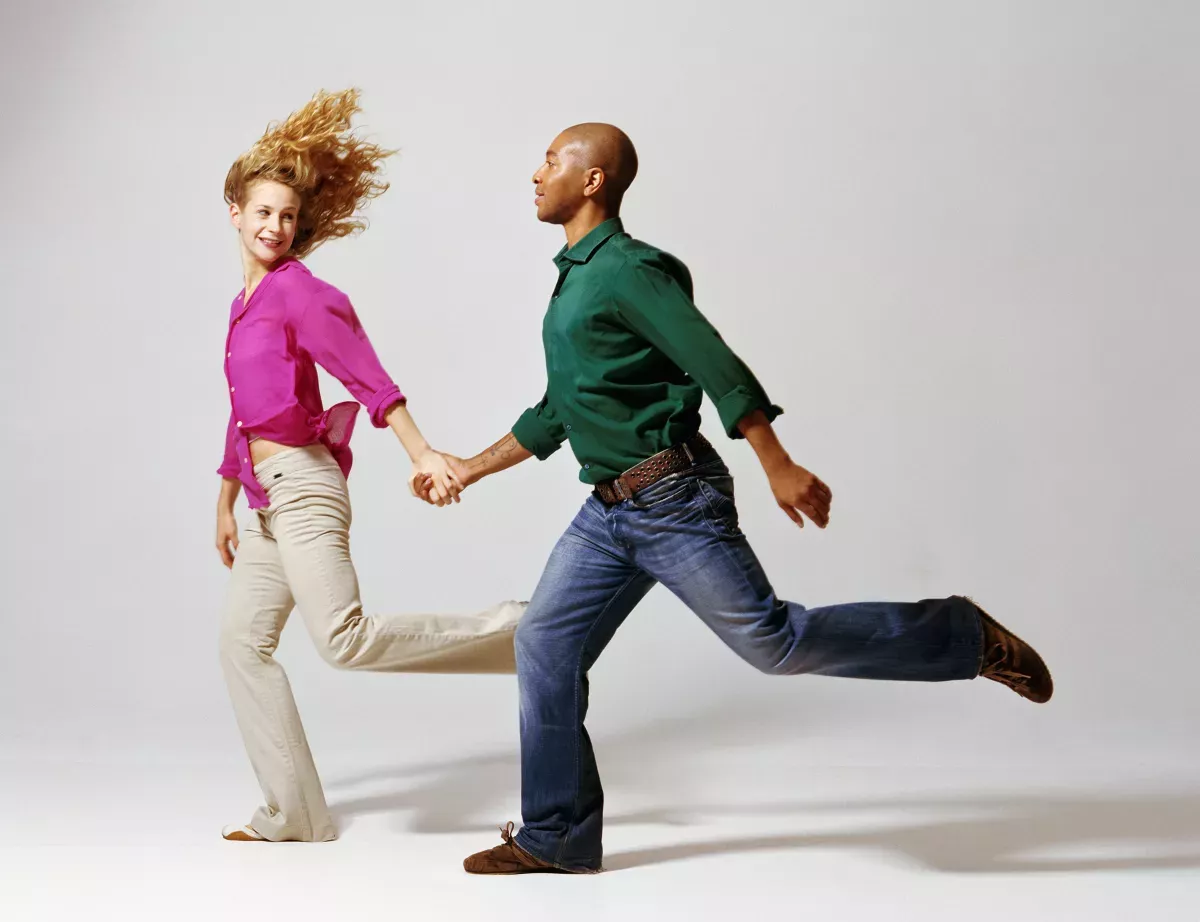 GettyImages-200333023-001.jpg Couple running