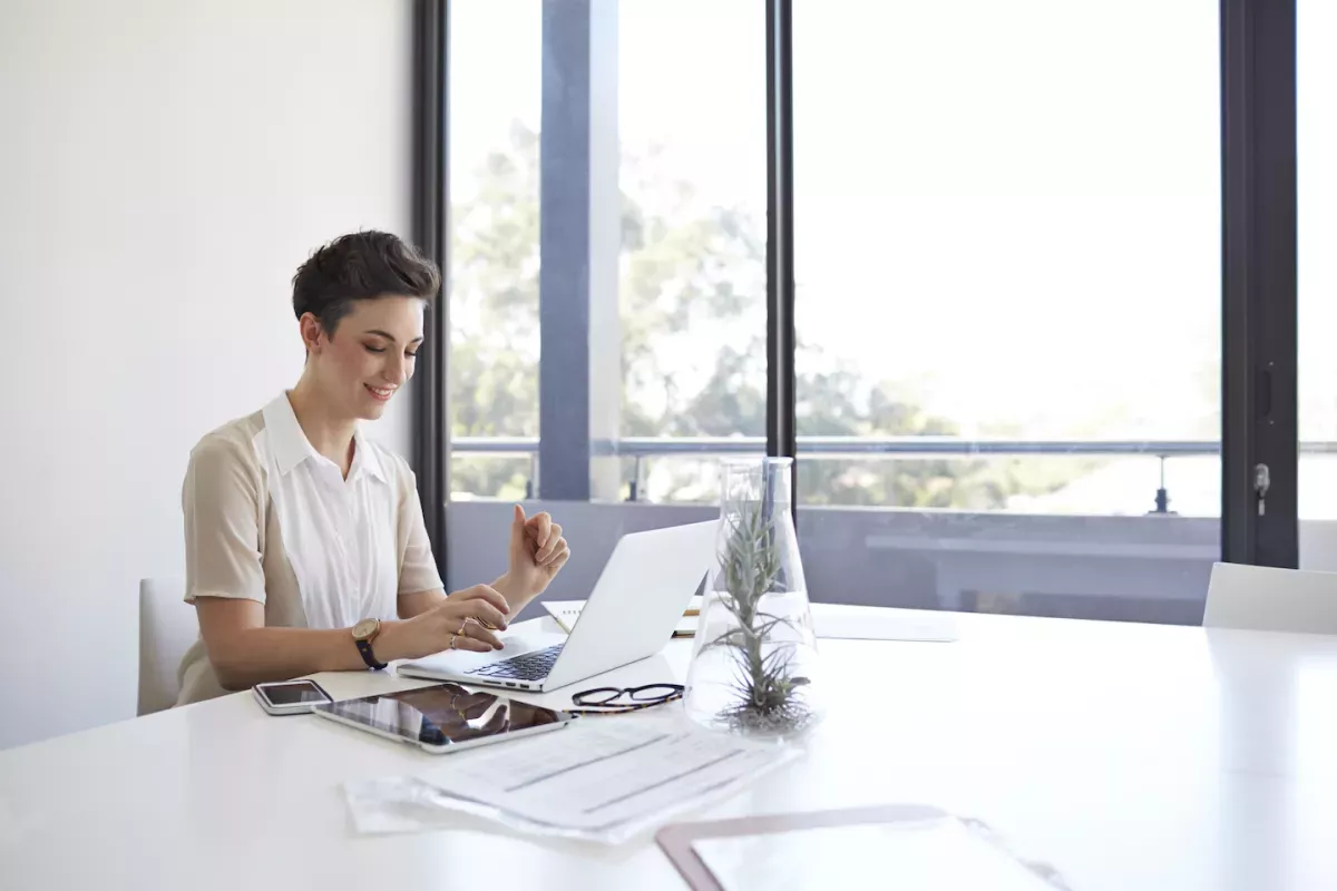 GettyImages-553915267.jpg Working at a computer