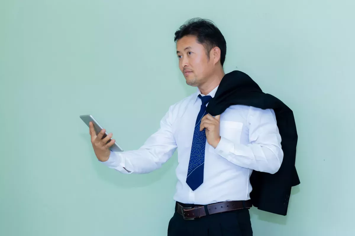 asian-business-man.jpeg Asian business man